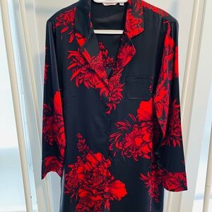 La Vie en Rose Black & Red Floral Satin Sleep Shirt – Size M